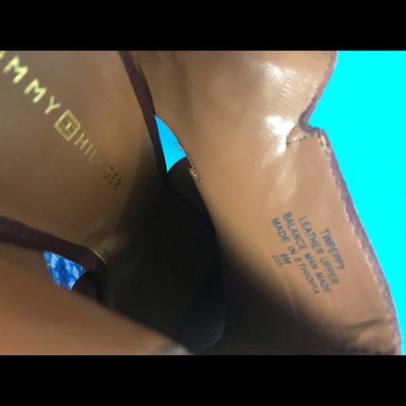 Tommy Hilfiger Leather Twpeppy Chunky Heel Sandal - Picture 6 of 6